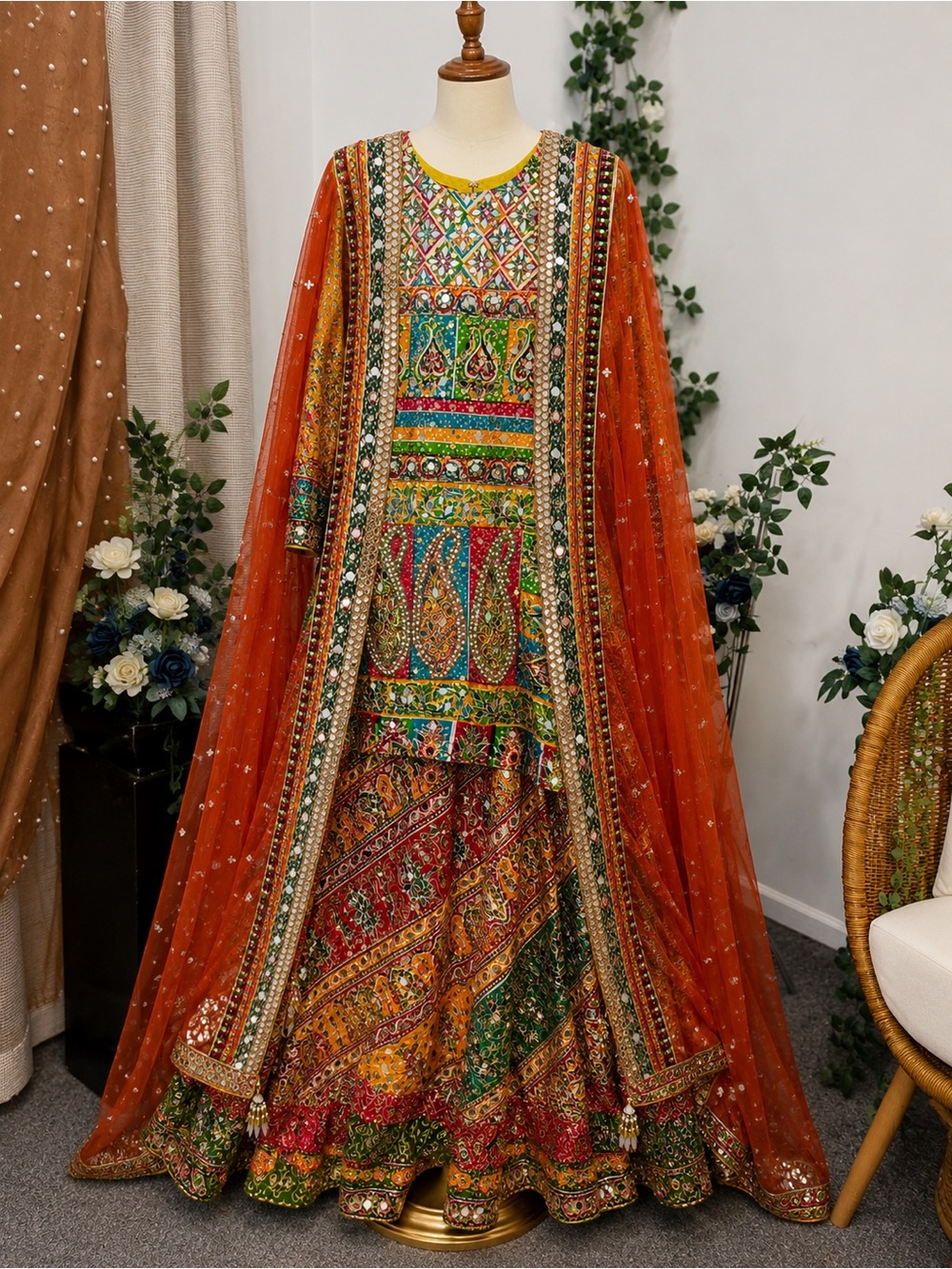 ✨ Vibrant Mehendi / Dholki Outfit – Medium/Large ✨